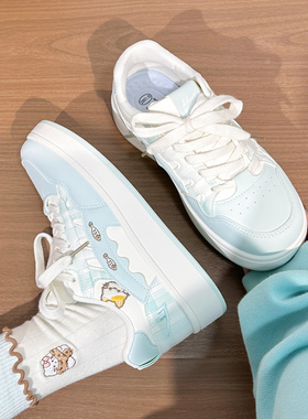 回力初中生鞋子女春季新款猫咪小白鞋女厚底ins潮高颜值板鞋女款