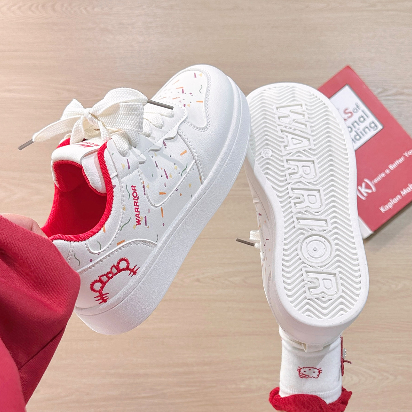 回力幻彩红小白鞋女2025冬季新款二棉鞋子百搭初中生高颜值板鞋女,女鞋,休闲板鞋,淘宝优惠券,粉丝福利购,淘宝优惠卷