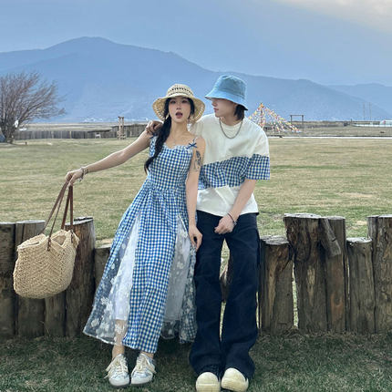 小众设计感情侣装夏装ins短袖潮海边度假长裙格子连衣裙一裙一衣