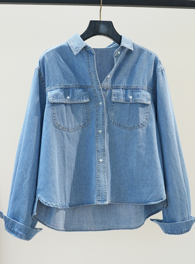 复古风浅蓝色牛仔衬衫女宽松长袖休闲衬衣2025时尚前短后长上衣潮