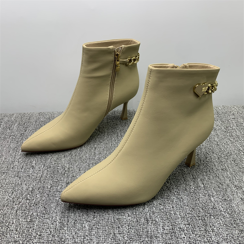 撤柜断码处理尖头加绒时装靴女2025冬季新款侧拉链细跟时尚瘦瘦靴