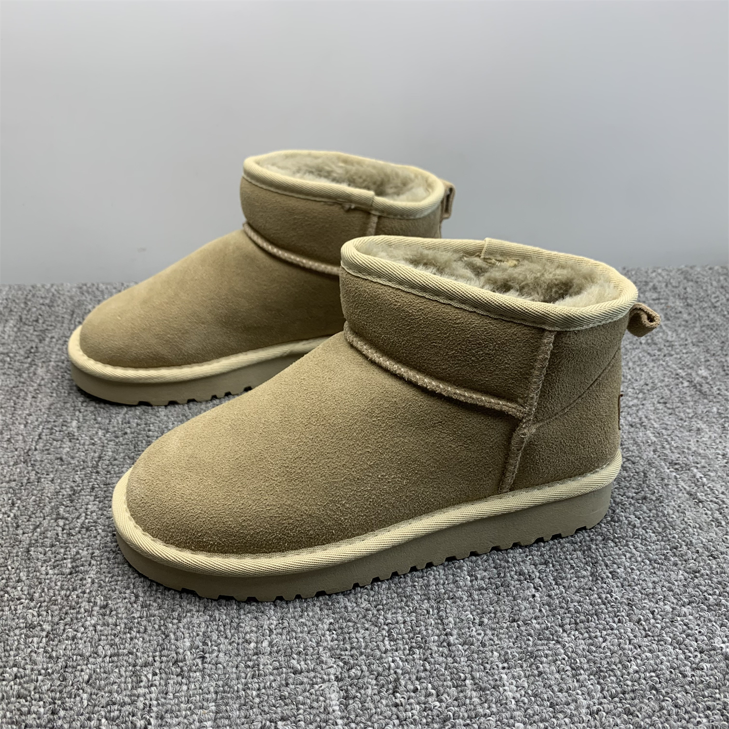 36码处理真皮雪地靴女2025冬季新款平底防滑加厚保暖休闲面包棉鞋