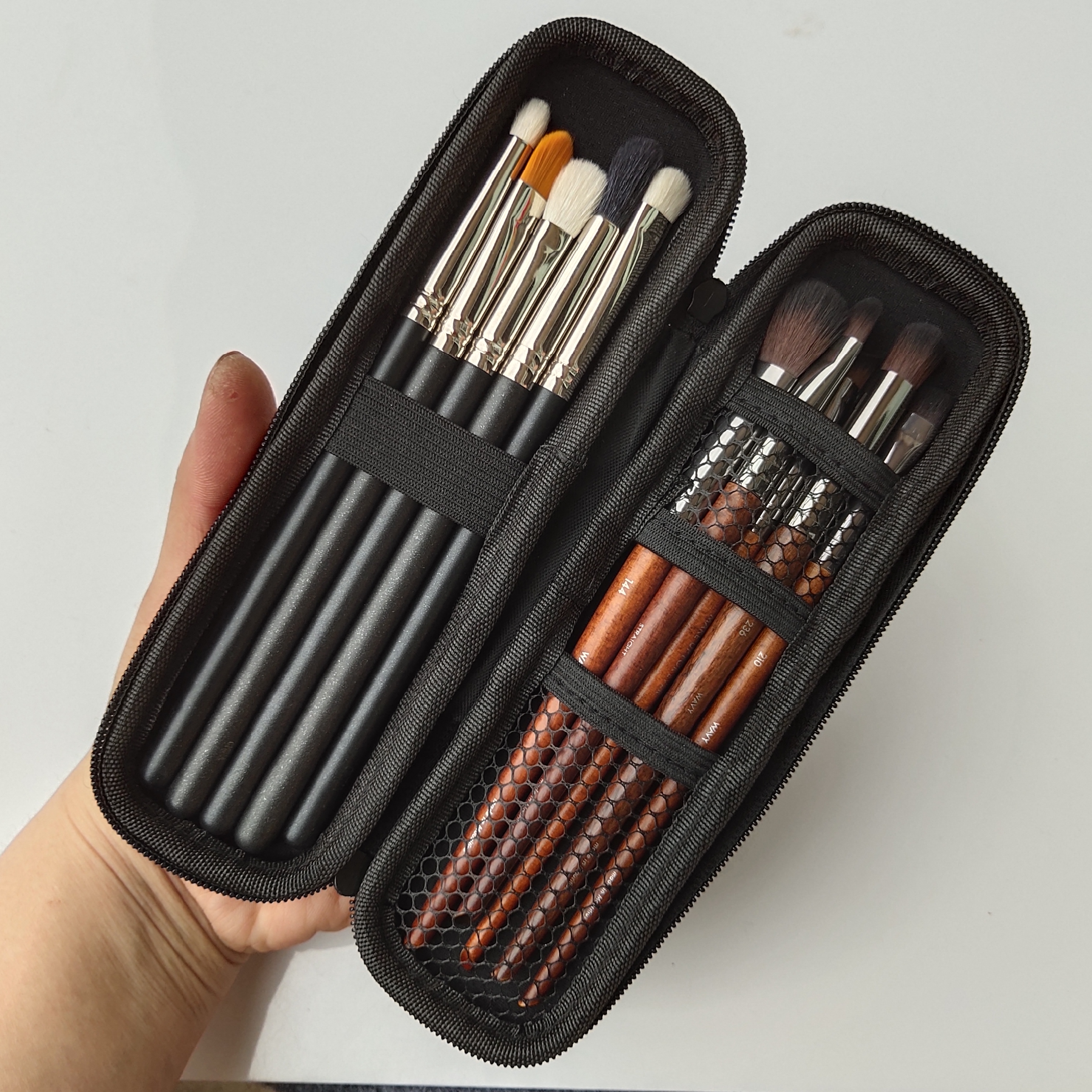 化妆包便携卫生环保眼影刷