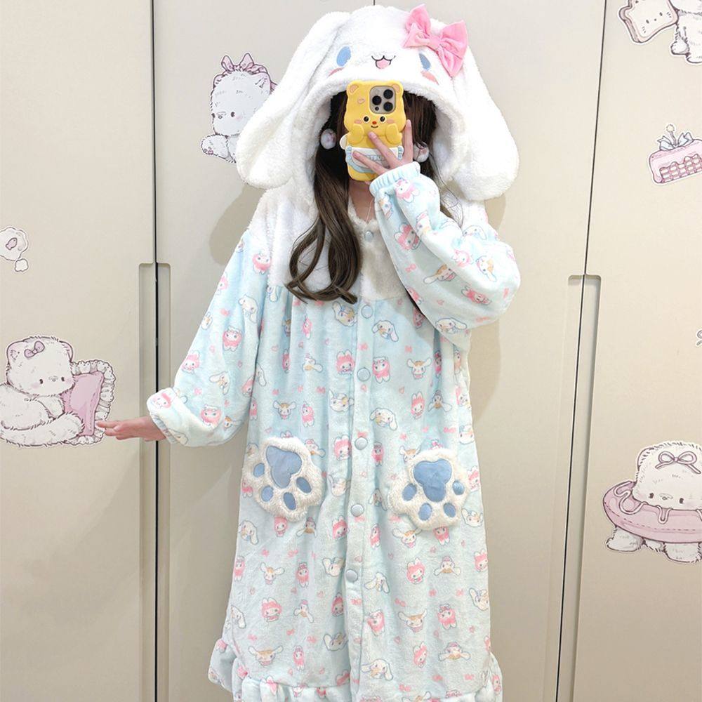 冬季可爱玉桂狗周边珊瑚睡衣长袍