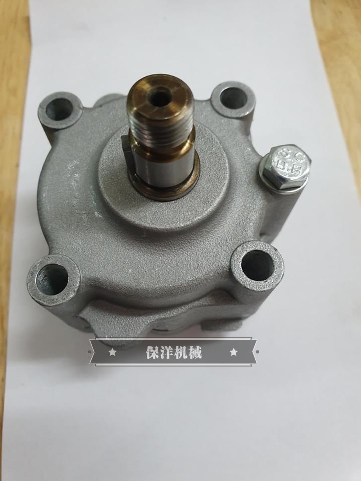 久保田U30-3挖掘机 拖拉机配件 久保田D1503发动机机油泵