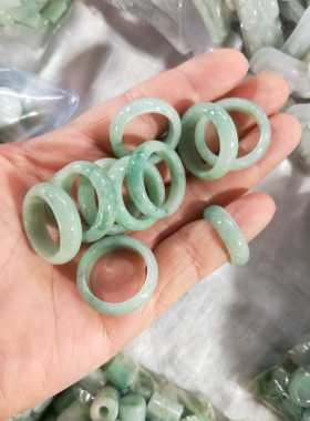 天然缅甸翡翠货糯种飘绿满绿色