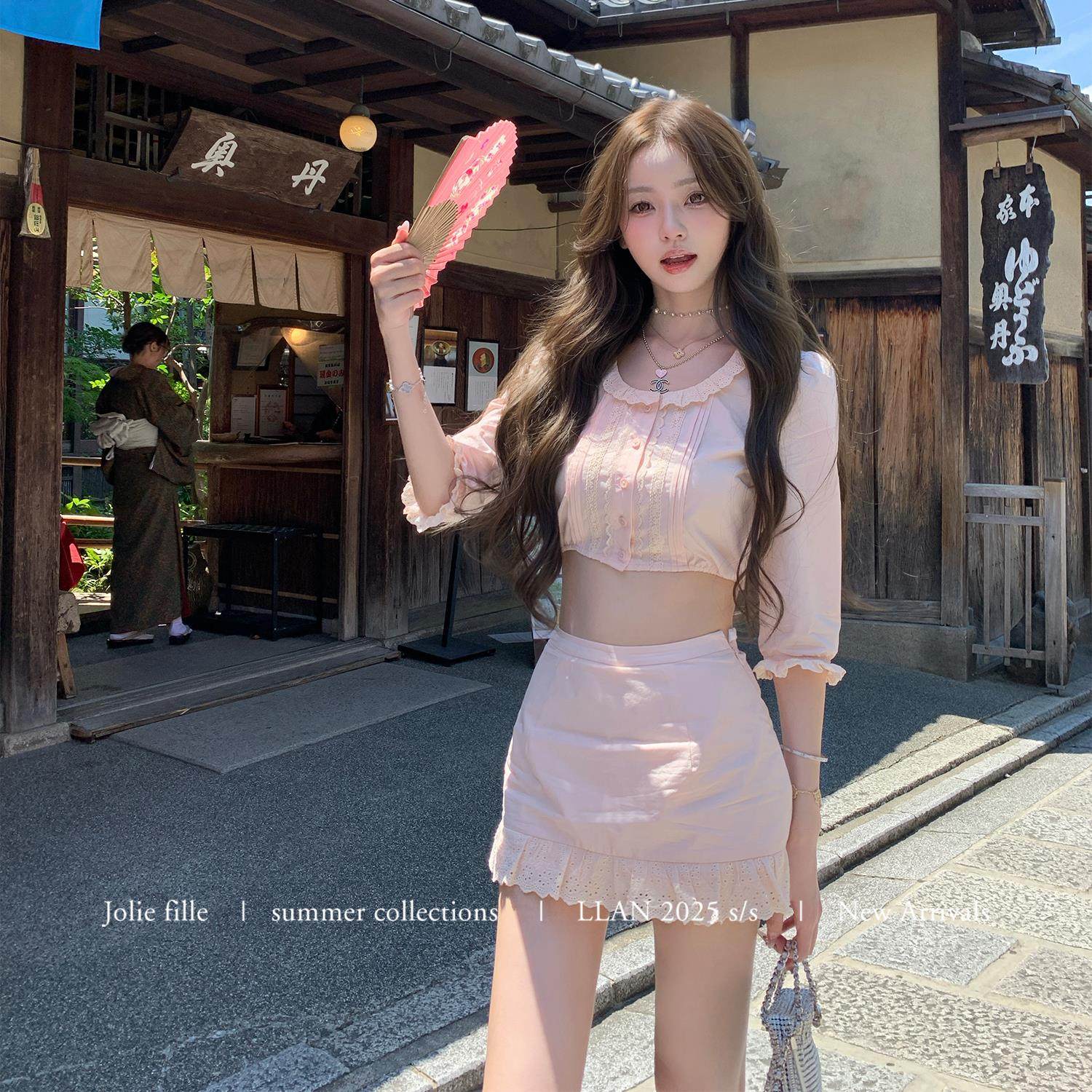 你的懒懒llan【京都假日】正肩袖舒适透气短款蕾丝衬衫+半裙套装