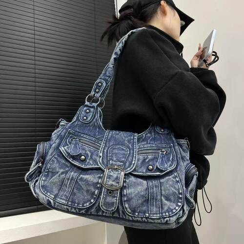 欧美复古女包丹宁牛仔托特包辣妹多口袋铆钉做旧手提腋下斜挎包