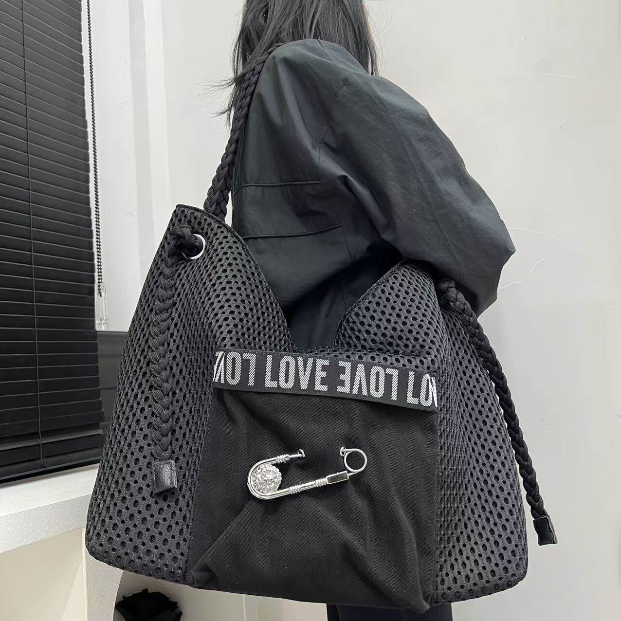 欧美新款女时尚设计师大包编织大别针单肩腋下托特包外出便携女包