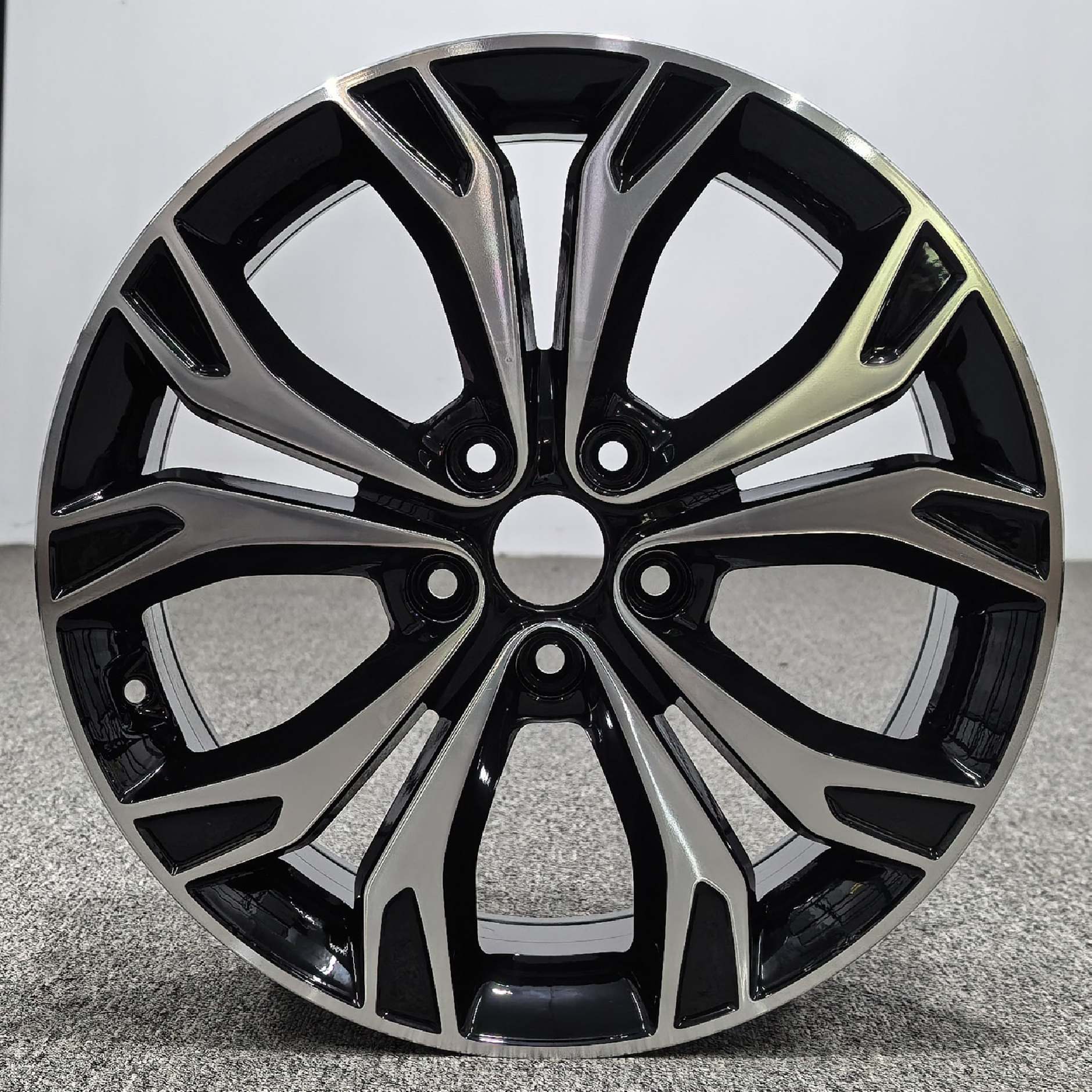 18寸适用于现代圣达菲轮毂 途胜轮毂 ix35 ix25全新盛达轮毂J8046