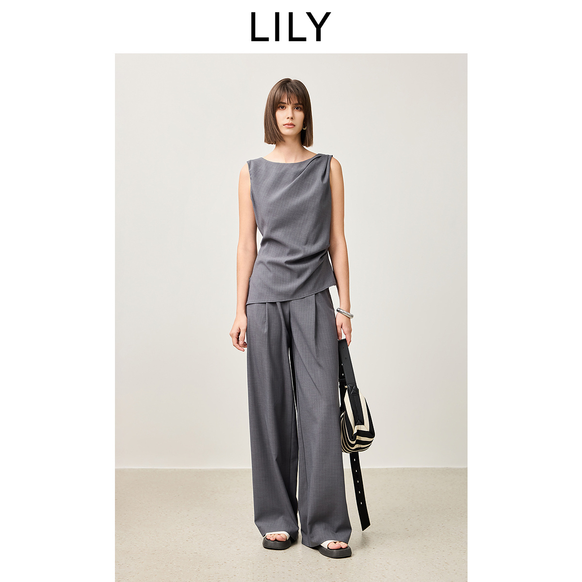 【商场同款】LILY2025春新款格雷系褶皱收腰圆领无袖背心套头衫女