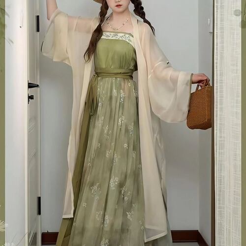 宋制汉服女长褙子刺绣吊带褶裙