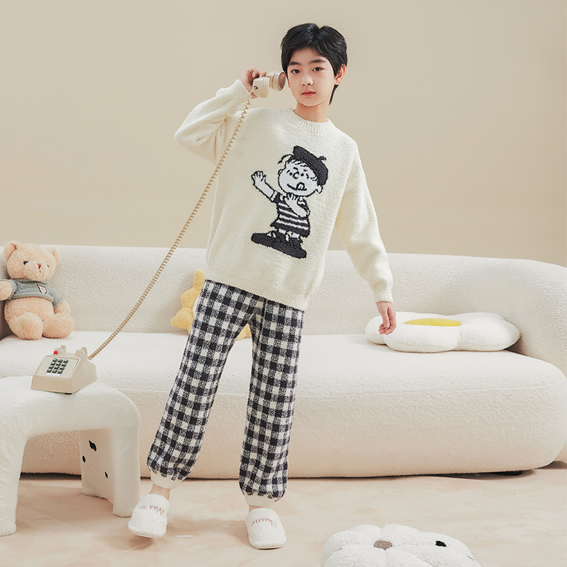 韩优男童秋冬法兰绒家居服