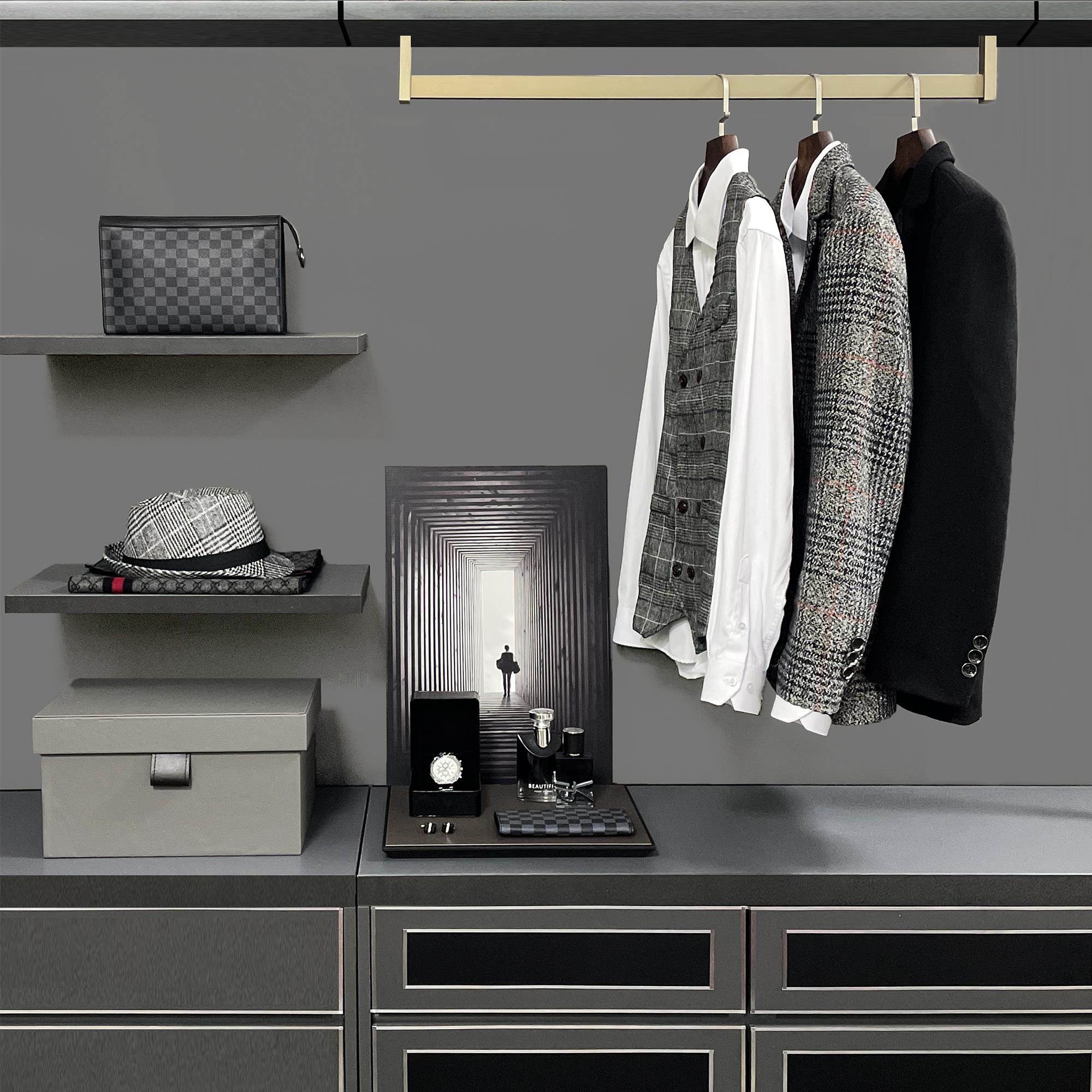 北欧风样板间衣柜软装道具饰品灰色男士衣帽间衣服样板房装饰摆件