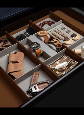 现代侘寂风样板间衣帽间首饰盒抽屉柜手表墨镜道具桌面装饰组合