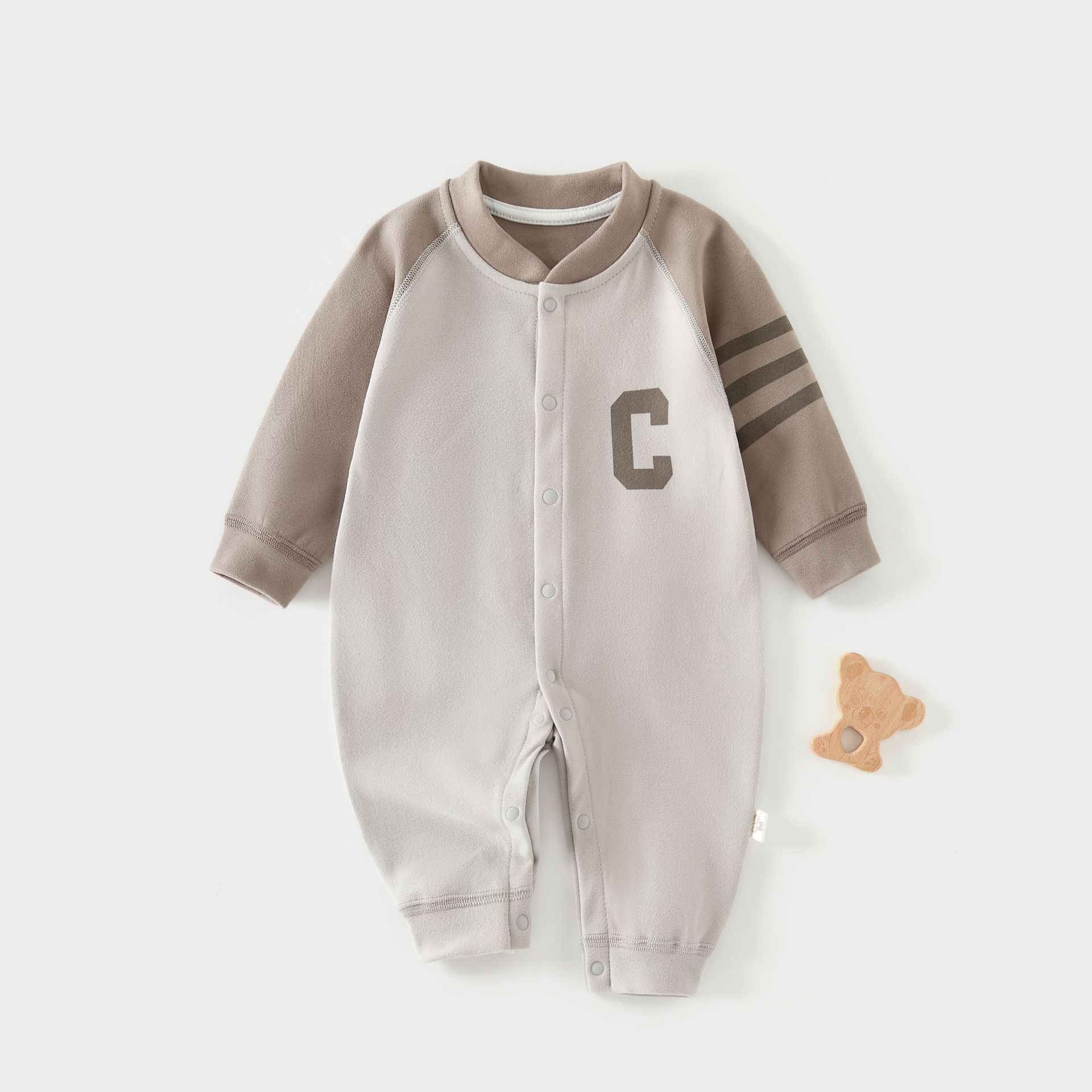 2025年新款秋冬婴儿A类保暖长袖爬服羊绒蚕丝外出服新生儿打底服