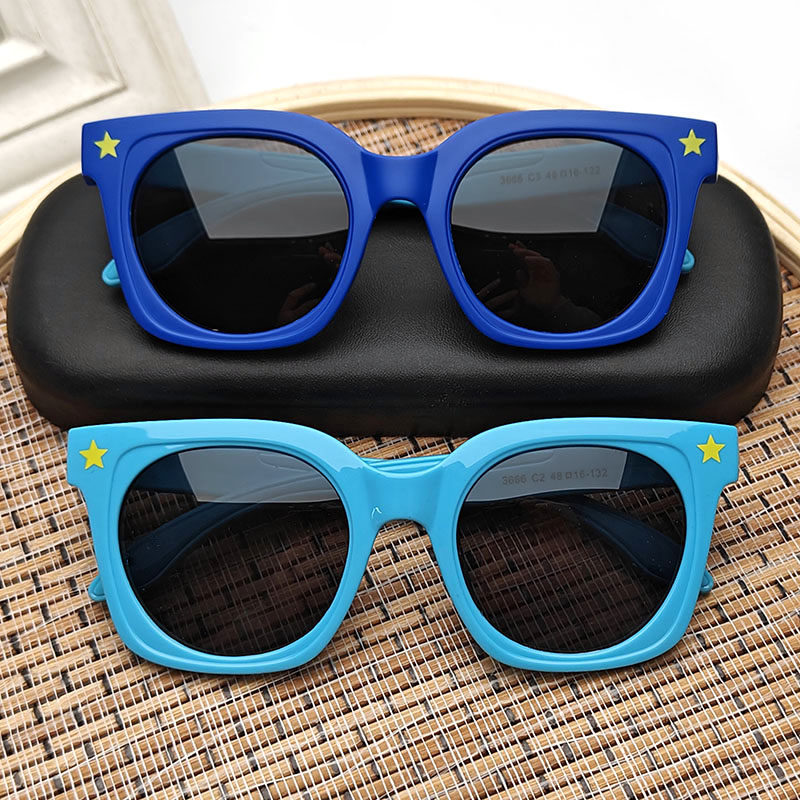 男女孩儿童时尚方框硅胶偏光太阳镜防紫外线小孩墨镜遮阳镜潮酷