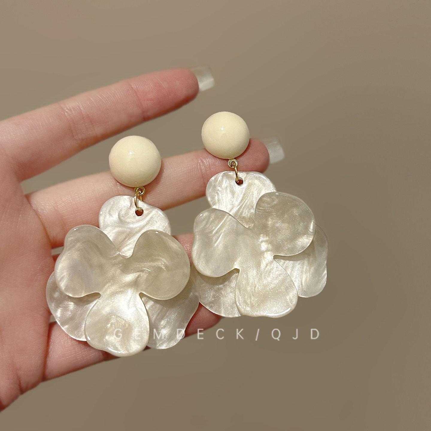 法式超仙白色花朵耳环