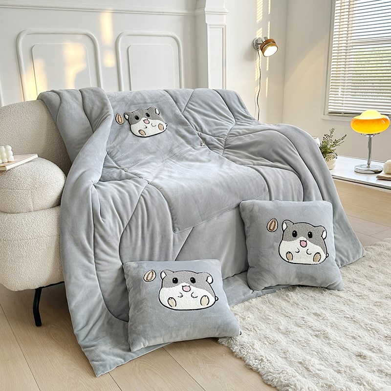 抱枕被子两用二合一午睡车u用加厚牛奶绒小空调被毛毯冬天车内枕