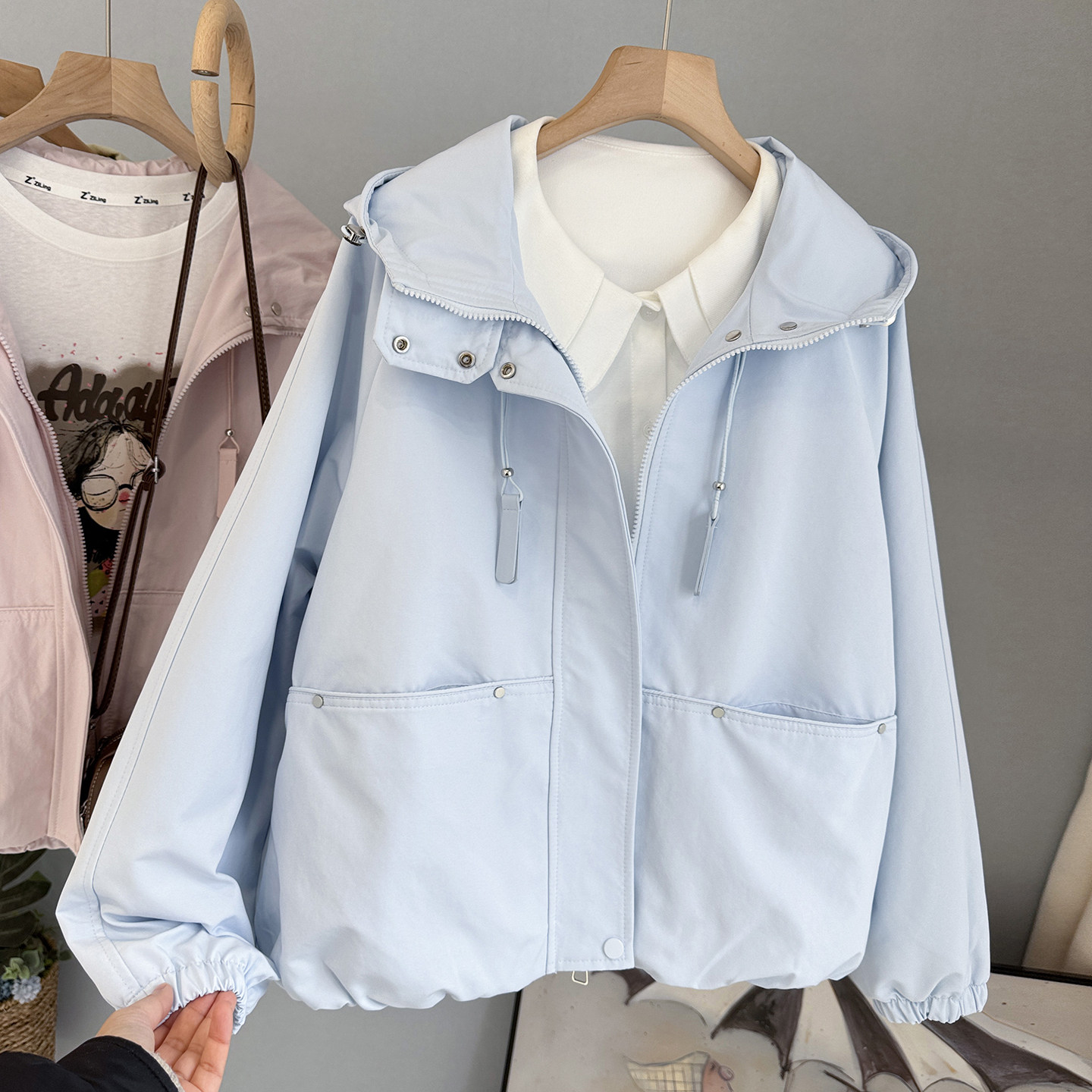 连帽冲锋衣外套女2026春装新款韩版宽松显瘦夹克小个子休闲上衣潮