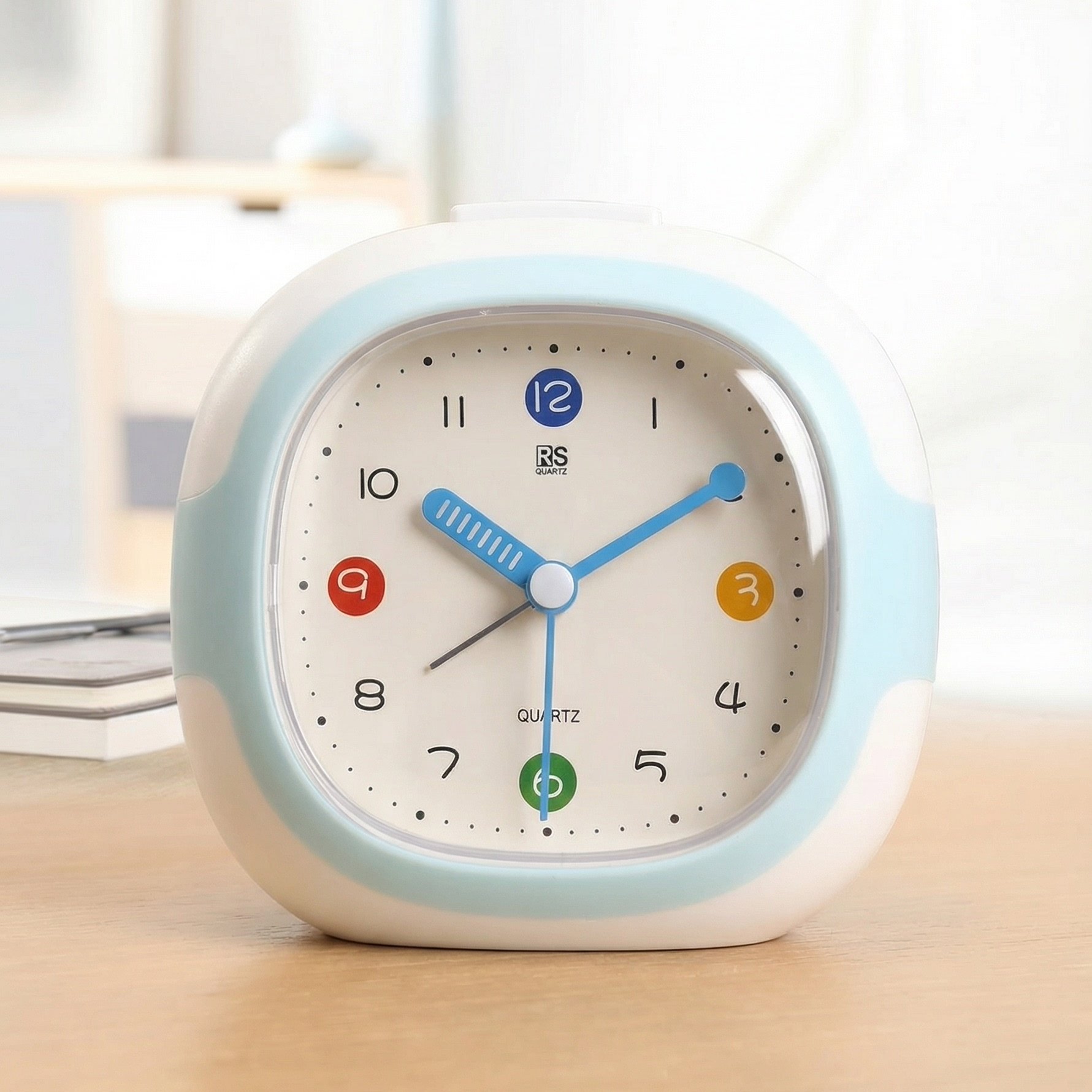 小闹钟学生专用起床神器2025新款儿童小型小时钟迷你电子静音桌面
