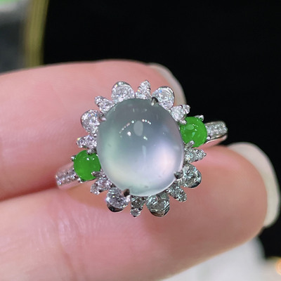 翠秦之皇冰白冰蛋面戒指 18k金钻石镶嵌天然A货翡翠饱满莹润冰透