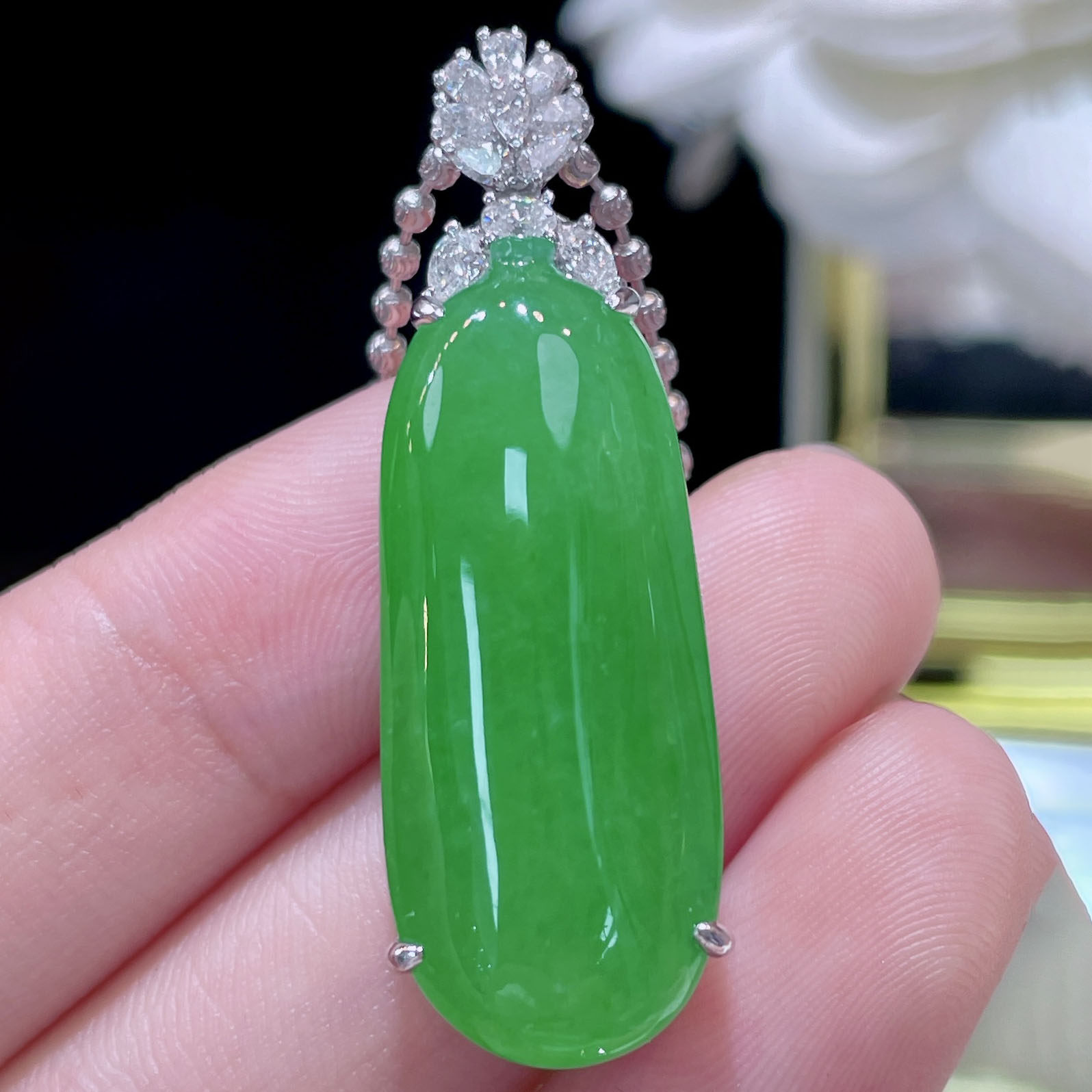 翠秦之皇冰阳绿福瓜吊坠 18k金镶嵌天然缅甸A货翡翠饱满大气起光