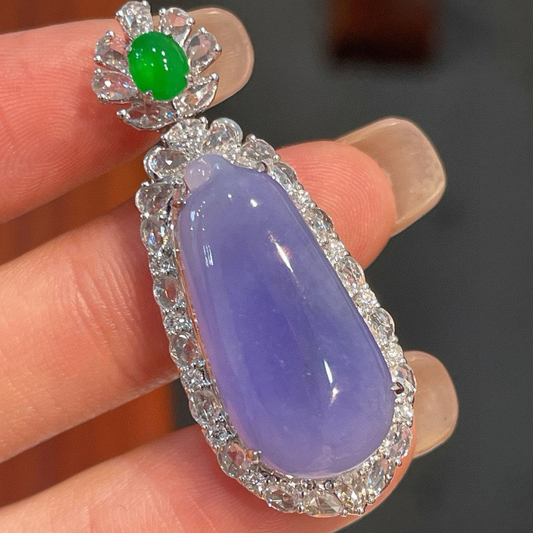 翠秦之皇冰紫罗兰福瓜吊坠 18k金镶嵌天然翡翠A货种色兼备气质