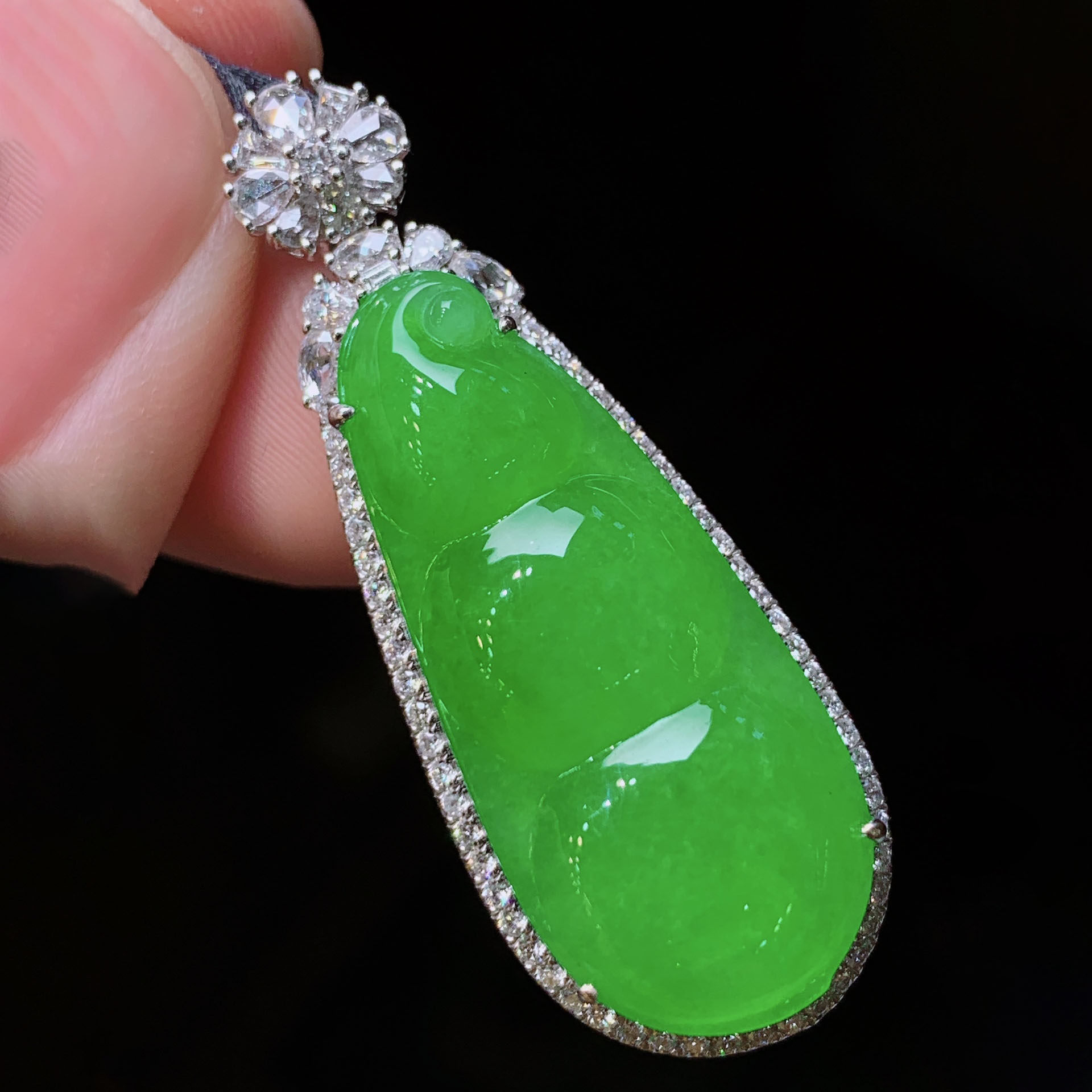 翠秦之皇冰阳绿福瓜吊坠 18k金镶嵌天然缅甸翡翠A货水润细腻种老