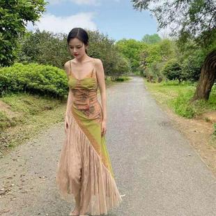 复古小众吊带蕾丝连衣裙仙女超仙拍照甜美沙滩裙海边度假长裙女夏