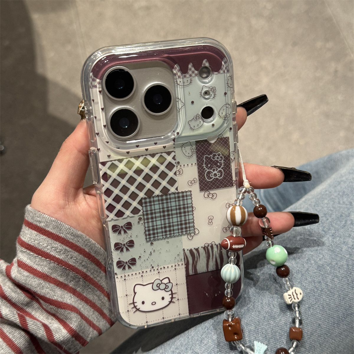 宏界 秋冬小清新拼接格纹蝴蝶结Kitty猫适用苹果17ProMax手机壳iphone15新款16pro硅胶13女款14pro防摔保护套