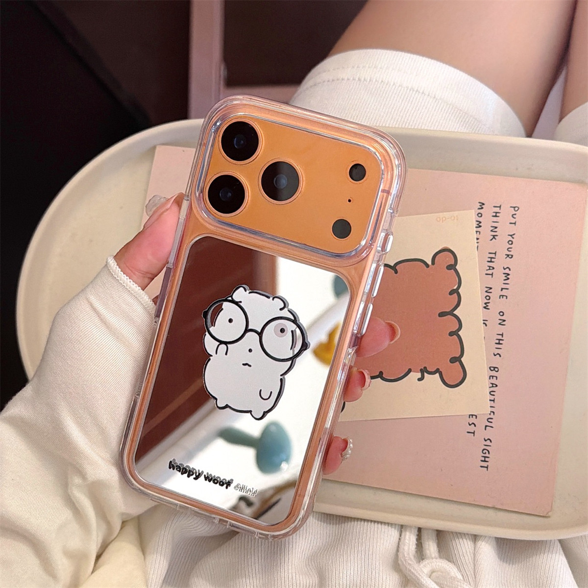 宏界 高级感镜面可爱眼镜小狗适用苹果17ProMax手机壳iphone15新款16pro亚克力13女款14pro防摔17pro保护套