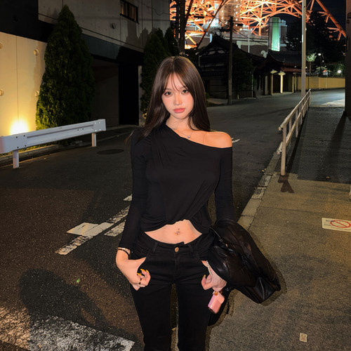 PickRui睿哥 松弛韩女 抽褶斜肩长袖T恤女早秋新款内搭打底衫上衣