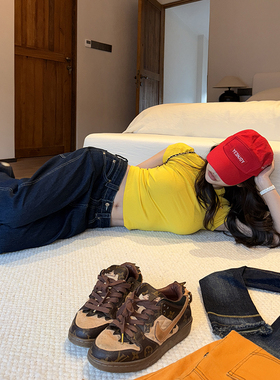 PickRui 睿哥 夏日多巴胺 圆领正肩灰黄两色T恤女夏新款修身上衣