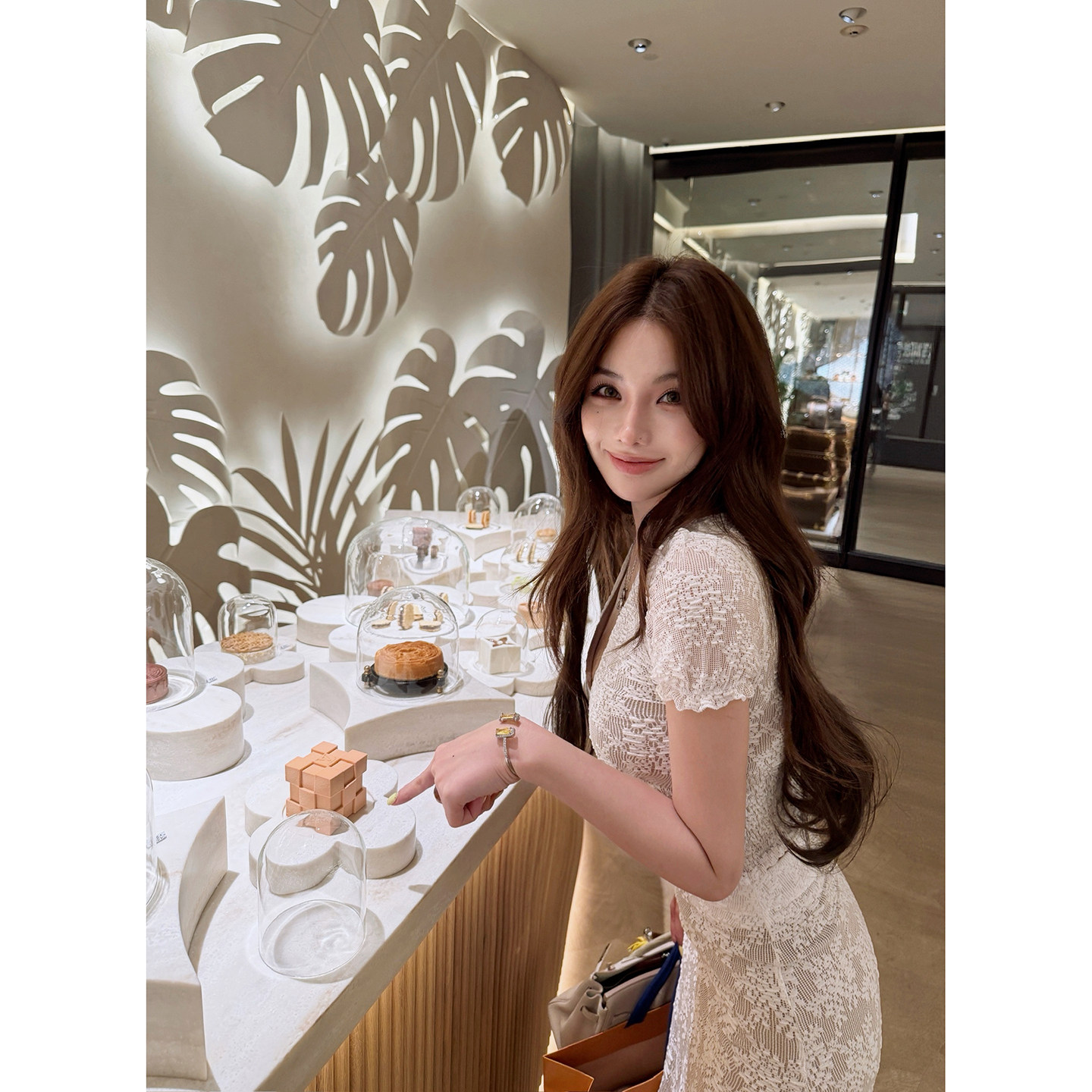 PickRui睿哥 白玫瑰小香风蕾丝上衣修身半身裙套装两件套女夏新款