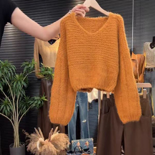 慵懒风v领套头长袖针织衫女秋冬新款高级感时尚软糯短款保暖毛衣