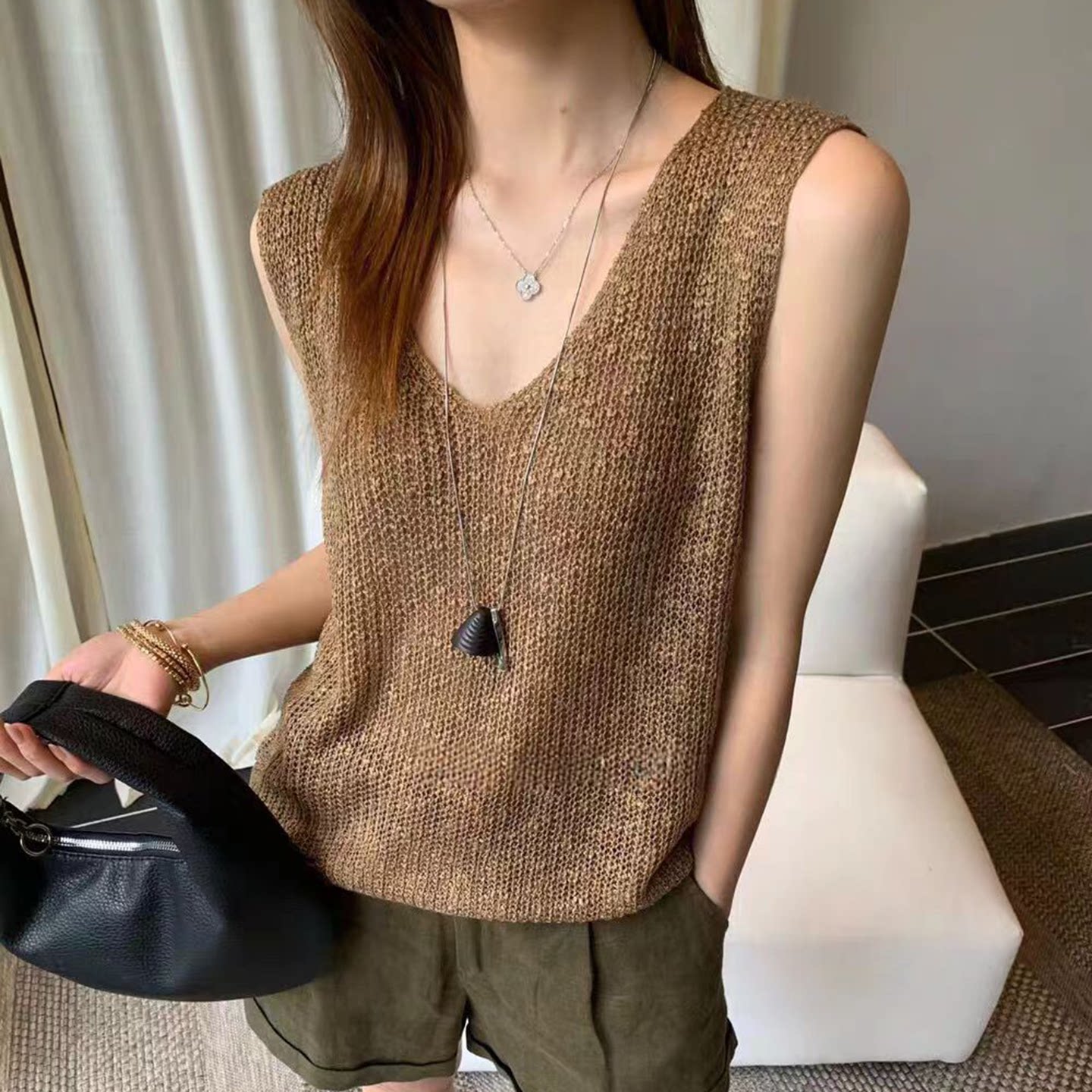 高级感v领亚麻无袖体恤女春夏新款慵懒薄款显瘦无袖针织吊带背心