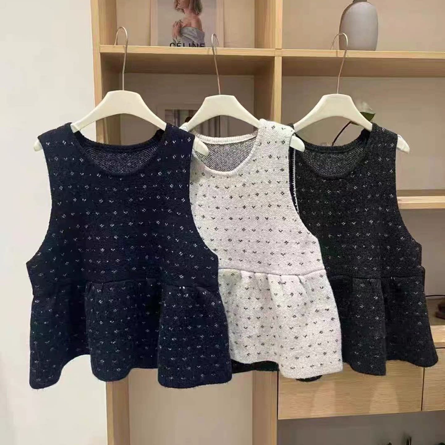 韩系小碎花圆领无袖灯笼马甲女春秋新款甜美减龄叠穿针织背心上衣