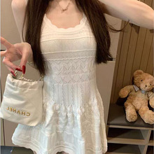 春秋纯欲风白色镂空针织吊带连衣裙女新款小个子收腰A字短裙内搭