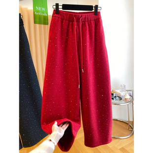 高级感烫钻红色加绒卫裤女2026新款冬季宽松休闲百搭弯刀裤香蕉裤