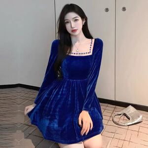 2025秋季新款气质名媛高端性感连衣裙修身收腰高级感礼服女