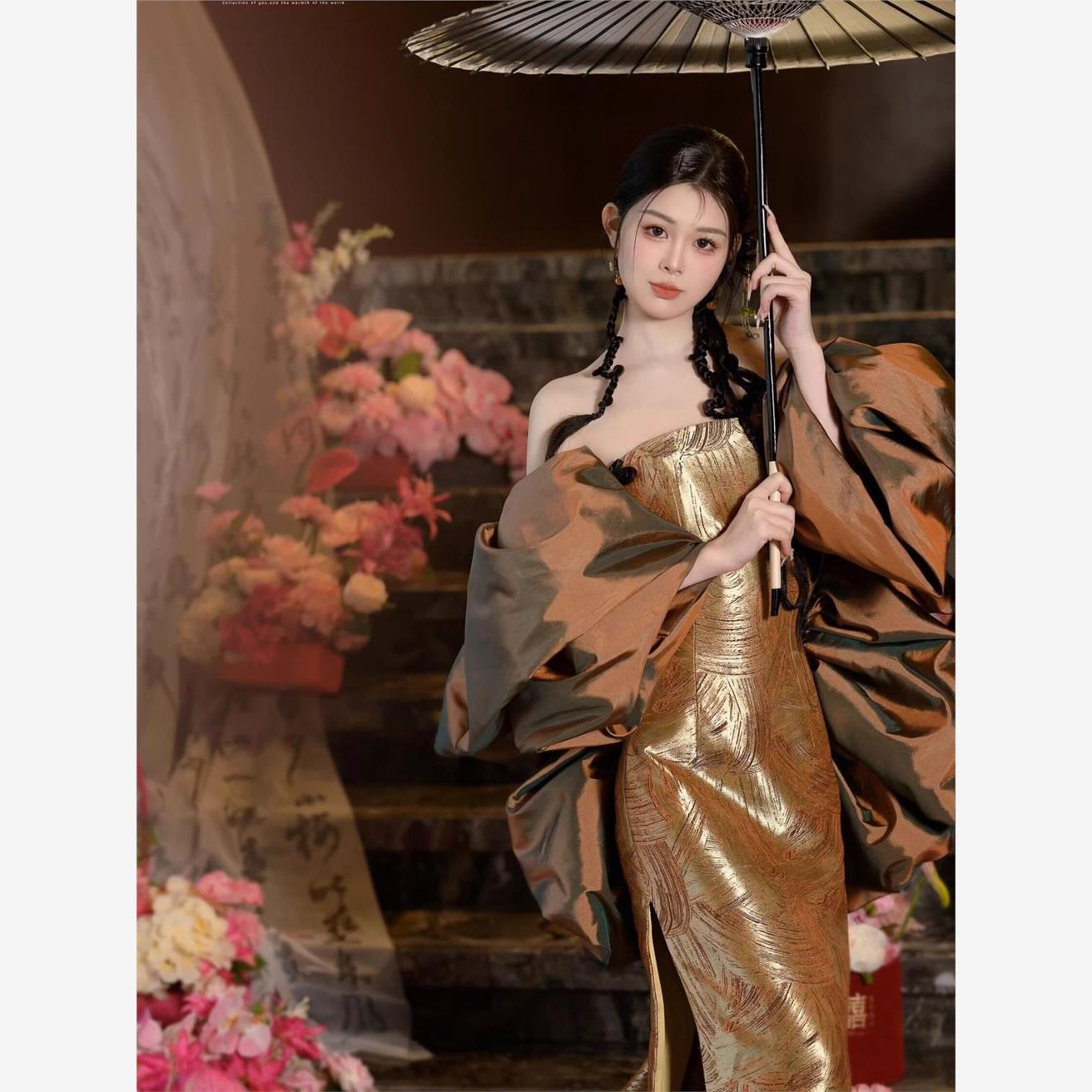 新中式晨袍新娘结婚敬酒服订婚礼服高端轻奢小众抹胸国风连衣裙女