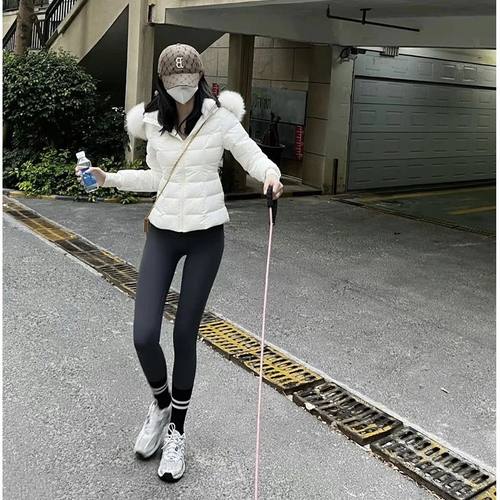 秋冬季大毛领羽绒棉服白