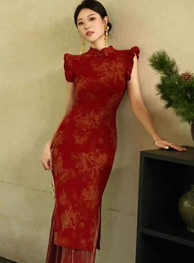 新中式红色国风订婚服结