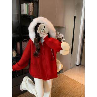 胖MM可爱洋气宽松毛领红色外套 女冬季 大码 奶糯风连帽拉链针织开衫