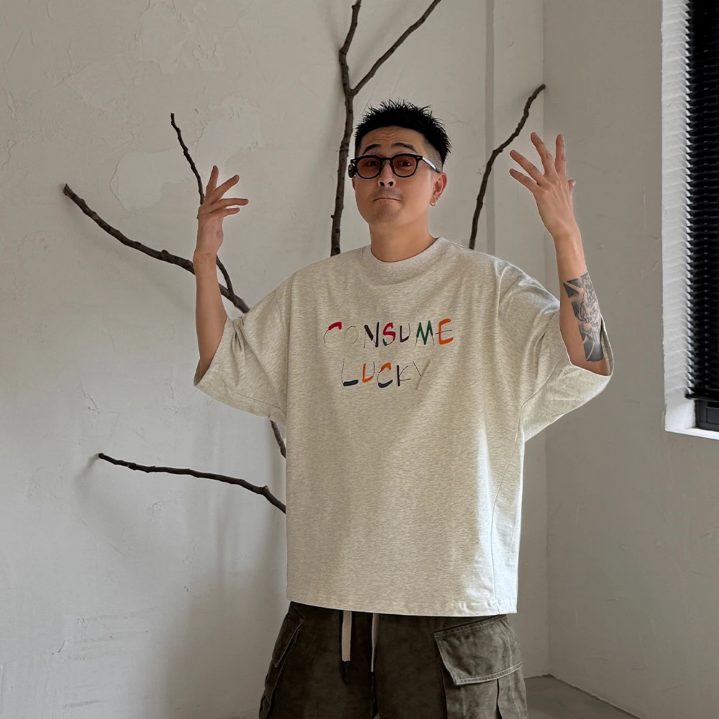 潮流小众男士百搭字母舒适短袖