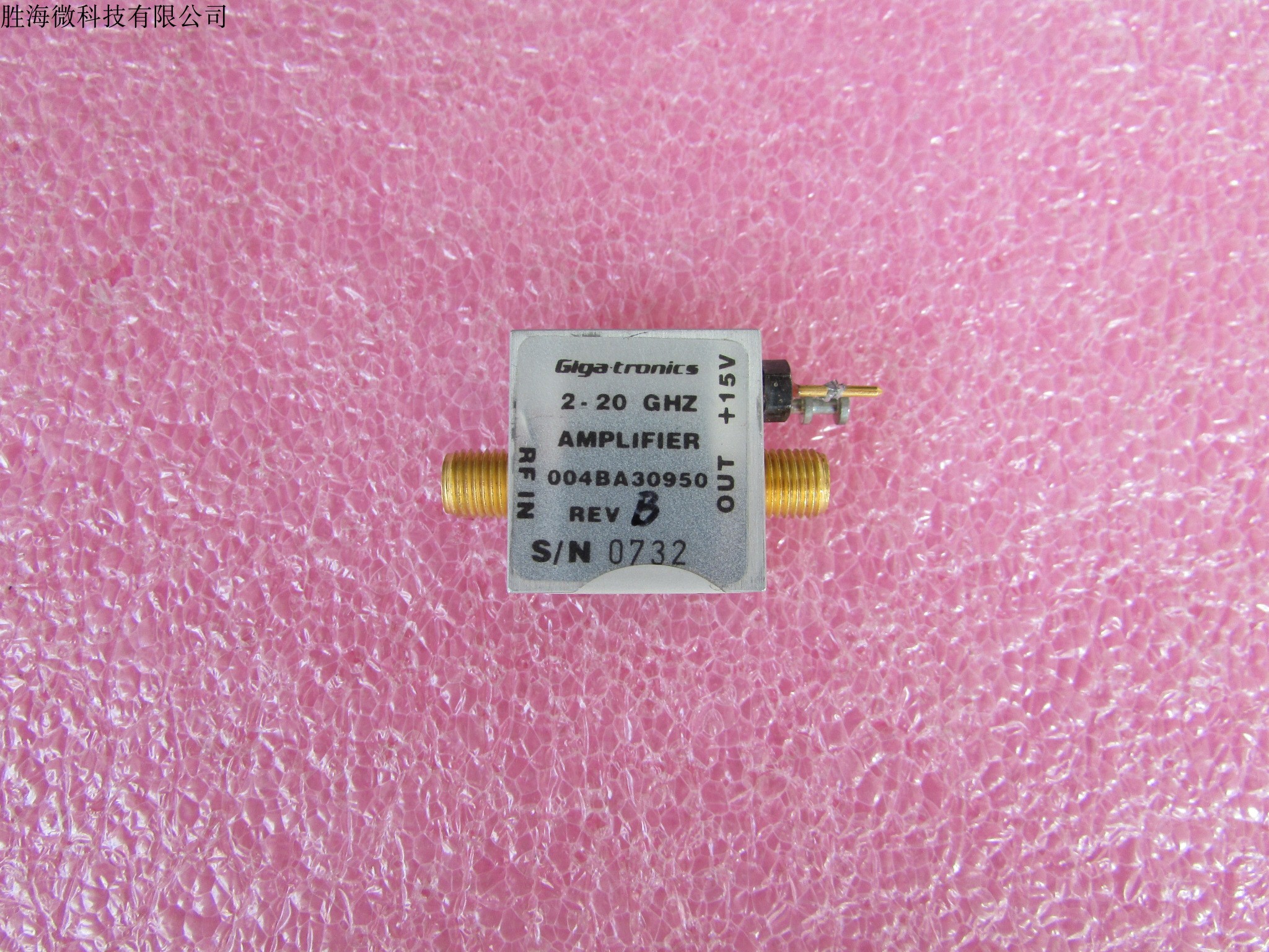 进口1.5-20GHz 10dB 18dBm SMA射频微波低噪声放大器