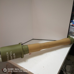 3 D电影道具，1944 －M24手榴弹模型摆件，经典长木柄拉绳设计。