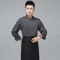 Длинно -серого серого фартука