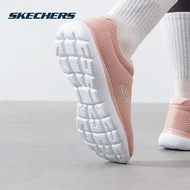 斯凯奇冬季妈妈鞋软底老人鞋女款休闲运动鞋跑步鞋